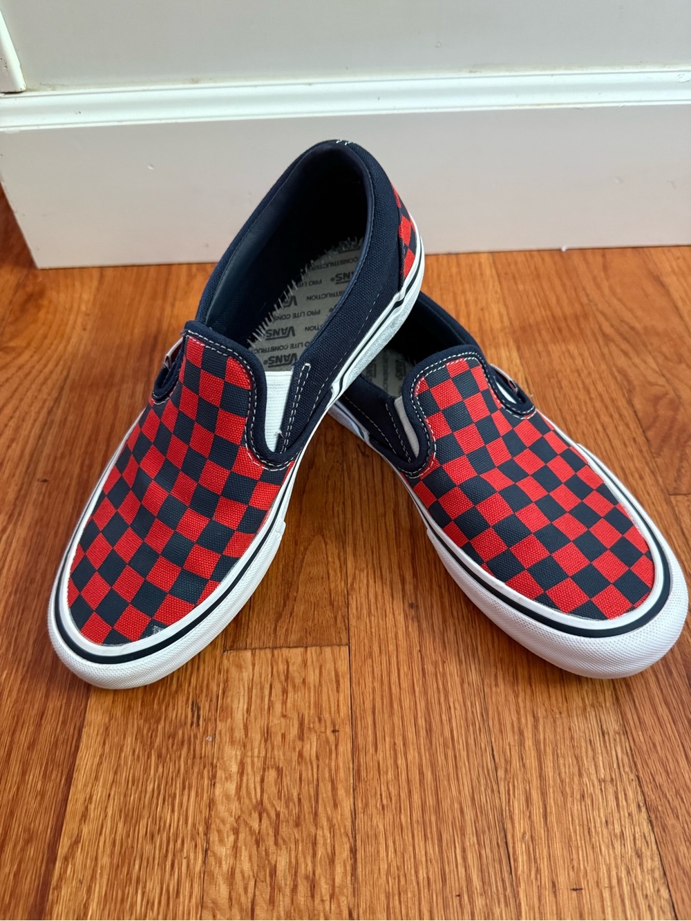 VANS Classic Slip-On Checkerboard Shoe, Red Navy Checkerboard, W 7.5, M 6